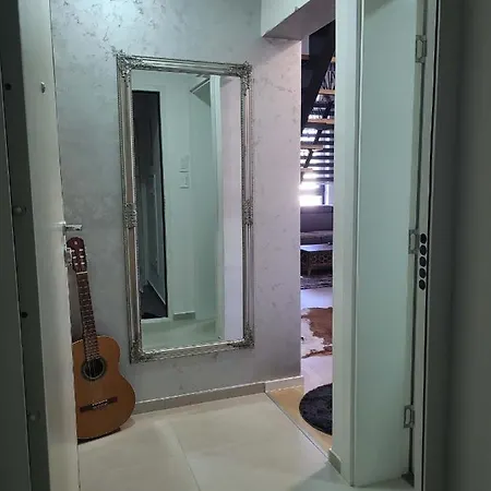 With Free Garage